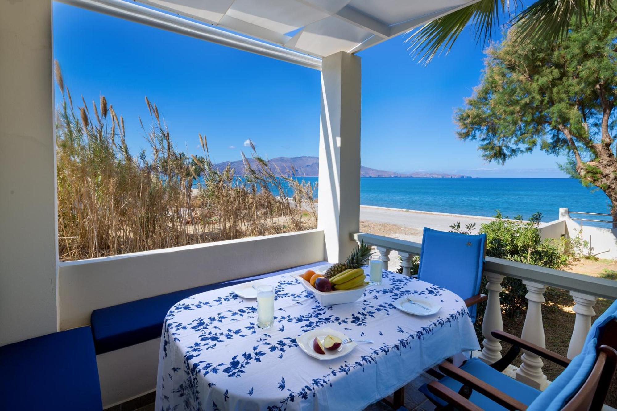 Big Blue Exclusive Beachfront Villa Kíssamos Exterior foto